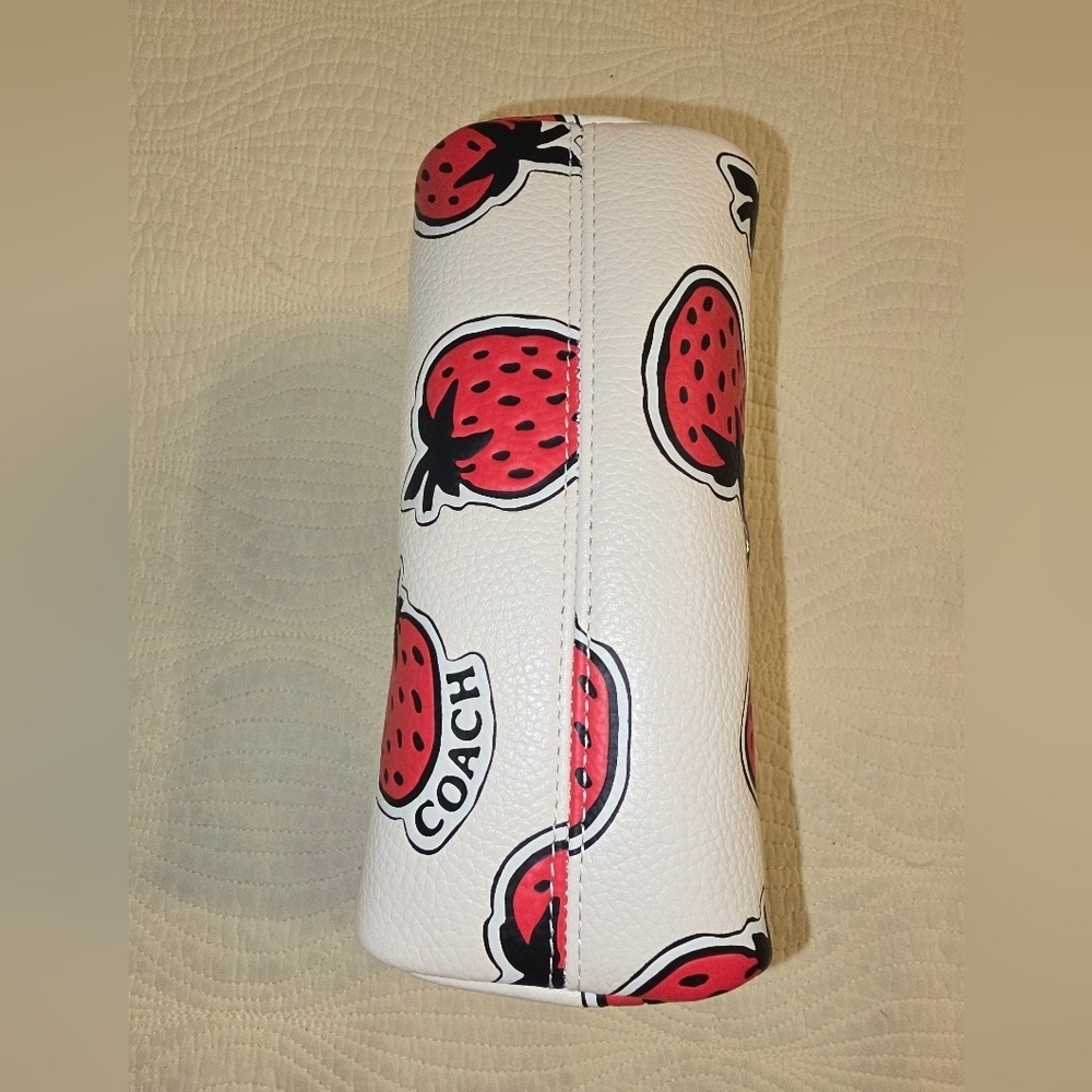 NWY Coach White Strawberry Print Ladies Leather Cosmetic Pouch - Picture 4 of 8